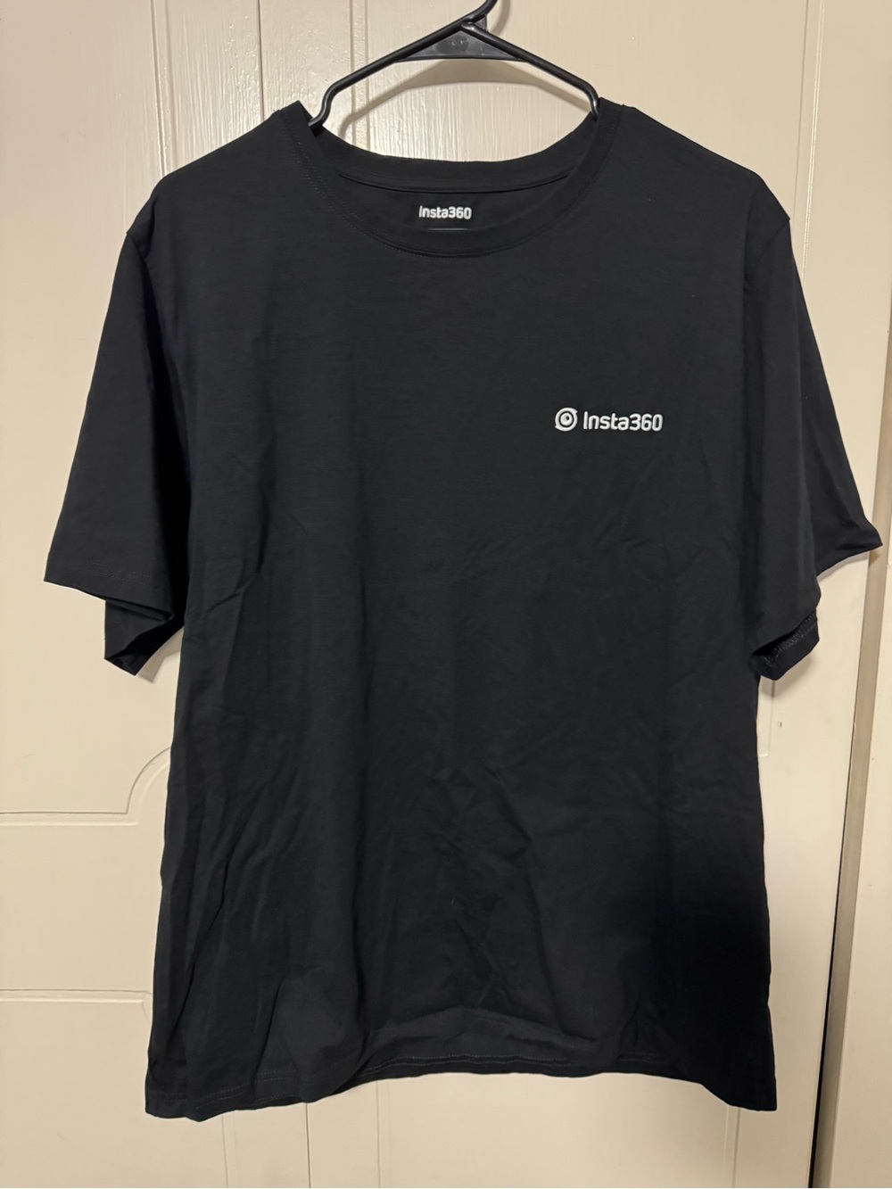 Insta360 Logo Crew Neck T-Shirt